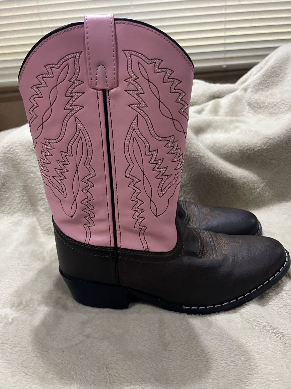 Smoky Mountain Cream Leather Western Boots - Cream Interior